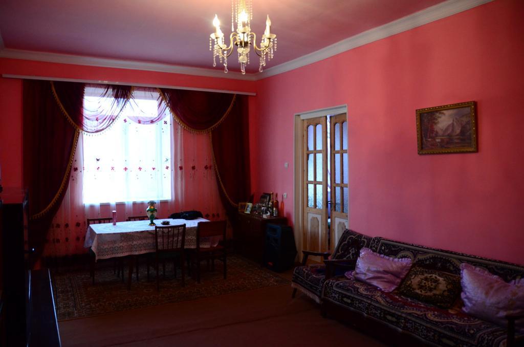 Barseghyan's Guest House Vardenis Bagian luar foto